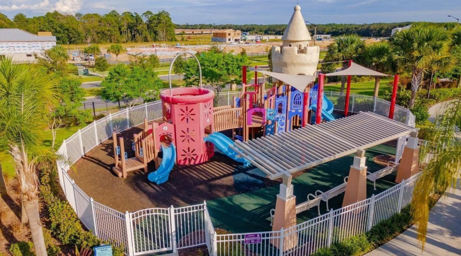 Kissimmee, Florida 34747, 5 Bedrooms Bedrooms, ,4 Bathroomsbathrooms,Residential,For Sale,Zaballina,Mfro6305137