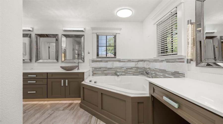 Celebration, Florida 34747, 4 Bedrooms Bedrooms, ,3 Bathroomsbathrooms,Residential,For Sale,Oak Pond,Mfrs5126014