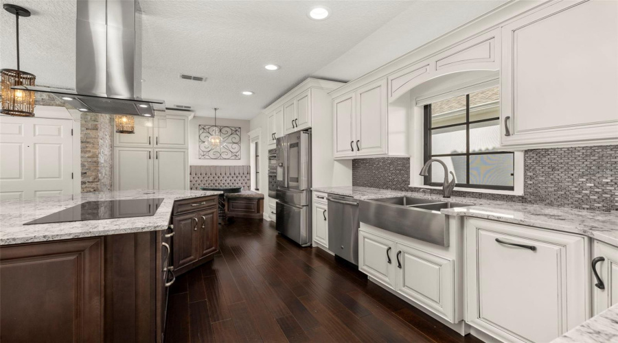 Celebration, Florida 34747, 4 Bedrooms Bedrooms, ,3 Bathroomsbathrooms,Residential,For Sale,Oak Pond,Mfrs5126014