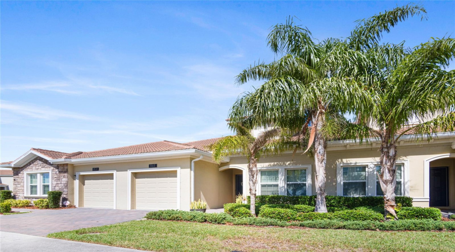 Welcome To 1161 Trappers Trail Loop, A Villa Located In Championsgate.