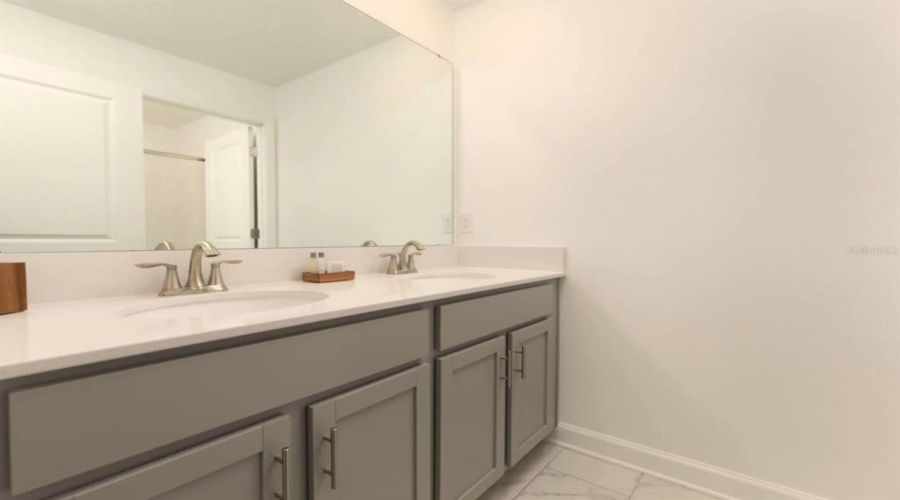 KISSIMMEE, Florida 34746, 4 Bedrooms Bedrooms, ,3 BathroomsBathrooms,Residential,For Sale,PENELOPE,0,MFRO6305254