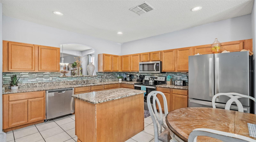 KISSIMMEE, Florida 34747, 7 Bedrooms Bedrooms, ,4 BathroomsBathrooms,Residential,For Sale,LIDO KEY,0,MFRO6302615