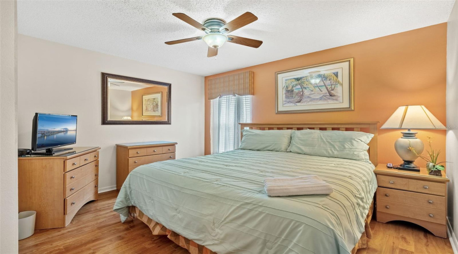 KISSIMMEE, Florida 34747, 7 Bedrooms Bedrooms, ,4 BathroomsBathrooms,Residential,For Sale,LIDO KEY,0,MFRO6302615
