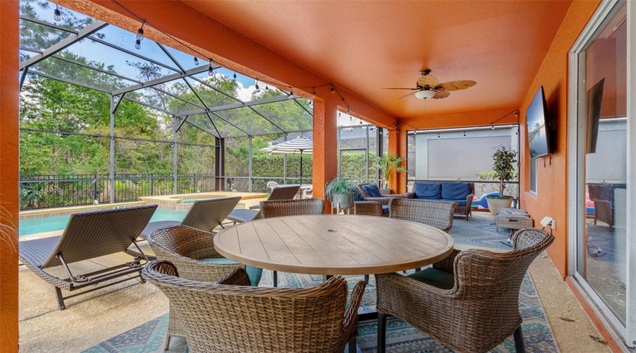 KISSIMMEE, Florida 34747, 7 Bedrooms Bedrooms, ,4 BathroomsBathrooms,Residential,For Sale,LIDO KEY,0,MFRO6302615