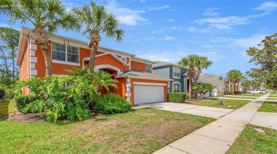 KISSIMMEE, Florida 34747, 7 Bedrooms Bedrooms, ,4 BathroomsBathrooms,Residential,For Sale,LIDO KEY,0,MFRO6302615