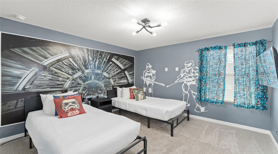 KISSIMMEE, Florida 34747, 6 Bedrooms Bedrooms, ,4 BathroomsBathrooms,Residential,For Sale,TROPICAL PALMS,0,MFRO6302103