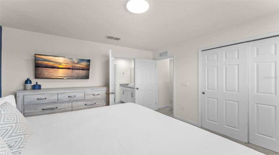 KISSIMMEE, Florida 34747, 6 Bedrooms Bedrooms, ,4 BathroomsBathrooms,Residential,For Sale,TROPICAL PALMS,0,MFRO6302103