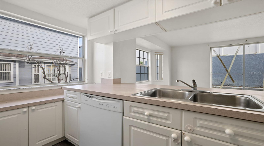 Davenport, Florida 33897, 4 Bedrooms Bedrooms, ,3 Bathroomsbathrooms,Residential,For Sale,Coco Plum,Mfro6303884