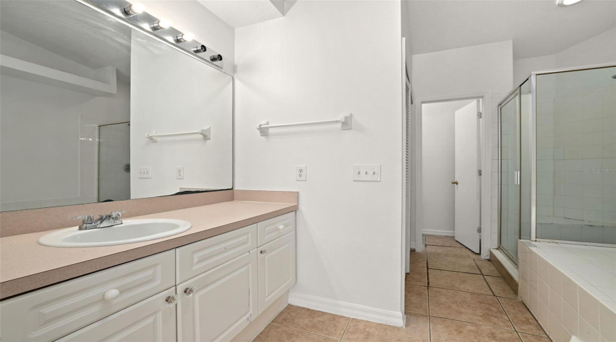 Davenport, Florida 33897, 4 Bedrooms Bedrooms, ,3 Bathroomsbathrooms,Residential,For Sale,Coco Plum,Mfro6303884