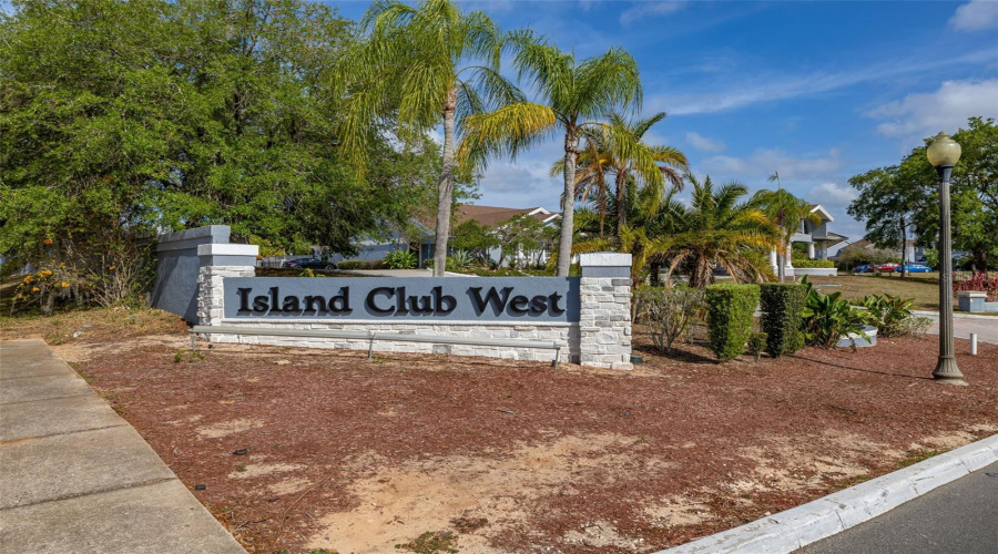 Davenport, Florida 33897, 4 Bedrooms Bedrooms, ,3 Bathroomsbathrooms,Residential,For Sale,Coco Plum,Mfro6303884