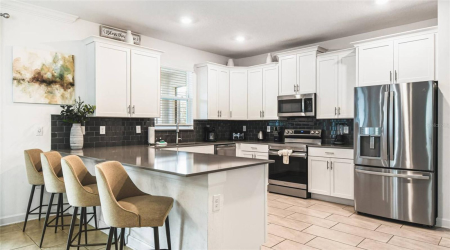 KISSIMMEE, Florida 34746, 6 Bedrooms Bedrooms, ,6 BathroomsBathrooms,Residential,For Sale,SIMILE,0,MFRO6305401
