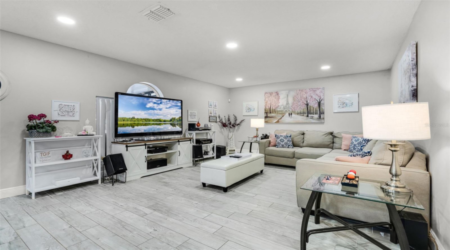 Tile Flooring With Recessed Lighting