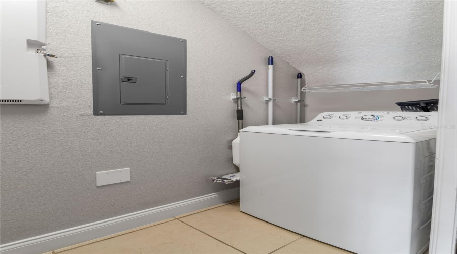 DAVENPORT, Florida 33896, 3 Bedrooms Bedrooms, ,2 BathroomsBathrooms,Residential,For Sale,CAPTIVA,0,MFRO6303081