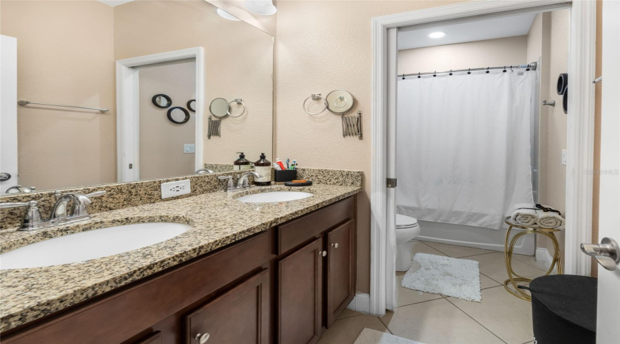 DAVENPORT, Florida 33896, 3 Bedrooms Bedrooms, ,2 BathroomsBathrooms,Residential,For Sale,CAPTIVA,0,MFRO6303081