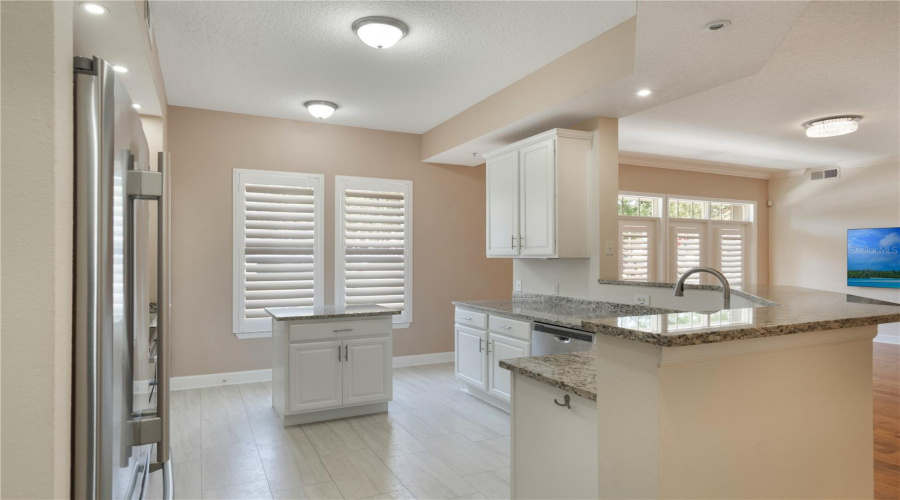 KISSIMMEE, Florida 34747, 4 Bedrooms Bedrooms, ,2 BathroomsBathrooms,Residential,For Sale,WRIGHT,0,MFRS5125656