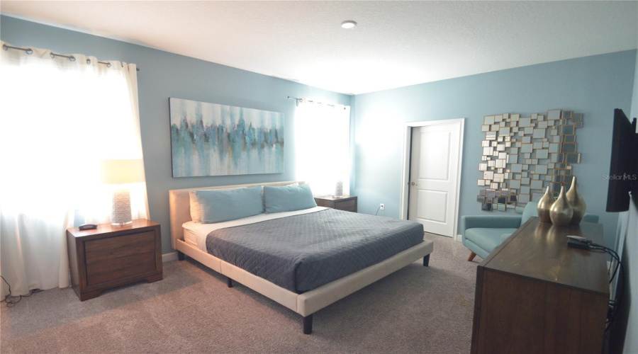 Davenport, Florida 33896, 8 Bedrooms Bedrooms, ,5 Bathroomsbathrooms,Residential,For Sale,Stinger,Mfrs5125541