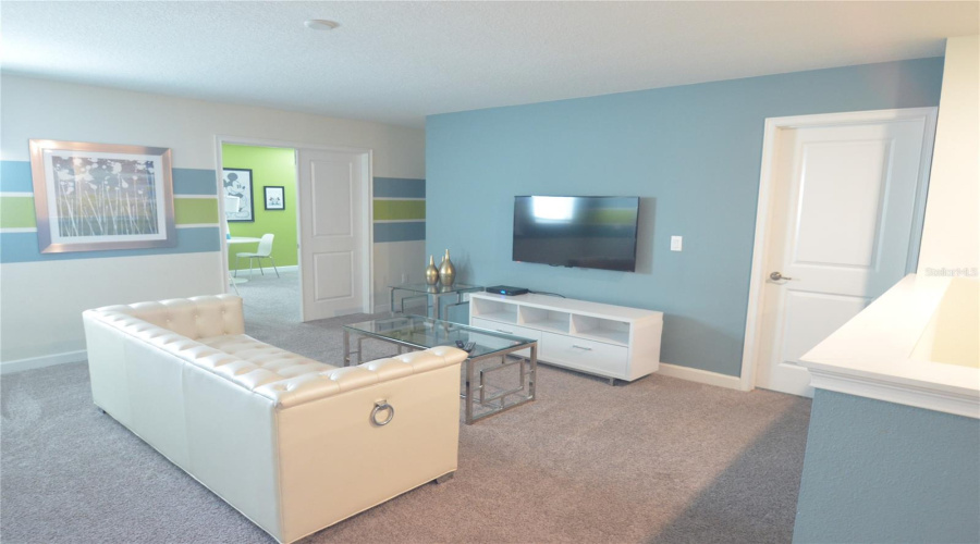 Davenport, Florida 33896, 8 Bedrooms Bedrooms, ,5 Bathroomsbathrooms,Residential,For Sale,Stinger,Mfrs5125541