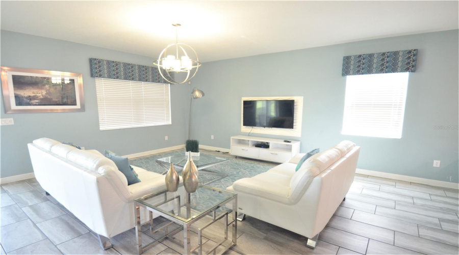 Davenport, Florida 33896, 8 Bedrooms Bedrooms, ,5 Bathroomsbathrooms,Residential,For Sale,Stinger,Mfrs5125541