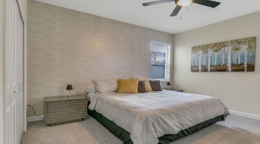 Kissimmee, Florida 34746, 5 Bedrooms Bedrooms, ,5 Bathroomsbathrooms,Residential,For Sale,Kings Castle,Mfro6304817