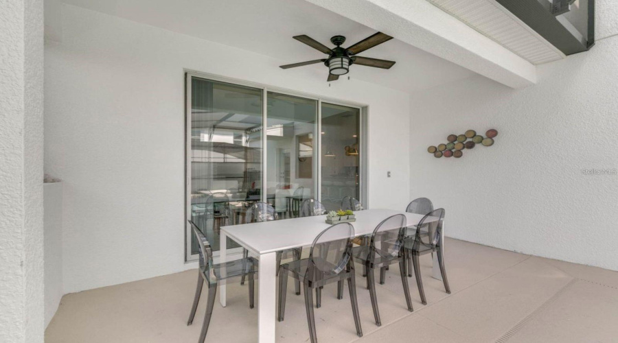 Kissimmee, Florida 34746, 5 Bedrooms Bedrooms, ,5 Bathroomsbathrooms,Residential,For Sale,Kings Castle,Mfro6304817