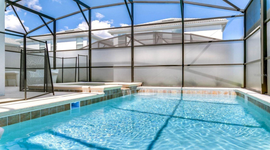 Kissimmee, Florida 34746, 5 Bedrooms Bedrooms, ,5 Bathroomsbathrooms,Residential,For Sale,Kings Castle,Mfro6304817