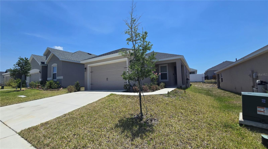Davenport, Florida 33837, 3 Bedrooms Bedrooms, ,2 Bathroomsbathrooms,Residential,For Sale,Fleur,Mfro6304510