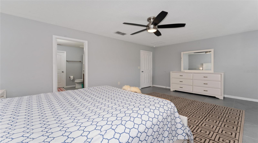 Kissimmee, Florida 34746, 4 Bedrooms Bedrooms, ,2 Bathroomsbathrooms,Residential,For Sale,Angler,Mfrs5126042
