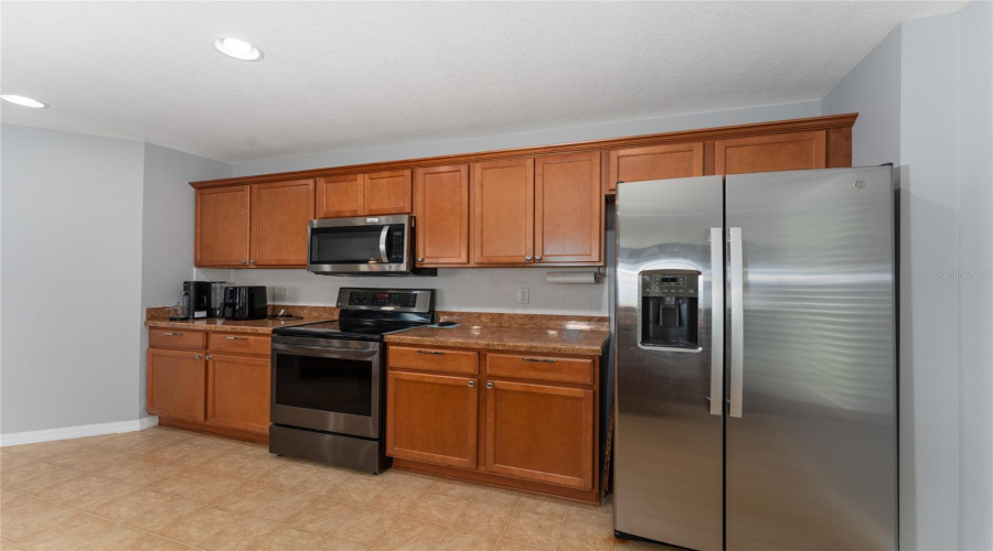 Kissimmee, Florida 34746, 4 Bedrooms Bedrooms, ,2 Bathroomsbathrooms,Residential,For Sale,Angler,Mfrs5126042