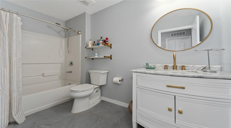Kissimmee, Florida 34746, 4 Bedrooms Bedrooms, ,2 Bathroomsbathrooms,Residential,For Sale,Angler,Mfrs5126042