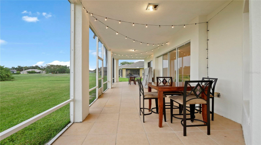 Kissimmee, Florida 34746, 4 Bedrooms Bedrooms, ,3 Bathroomsbathrooms,Residential,For Sale,The Oaks,Mfrs5126074