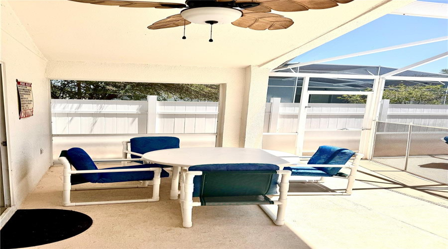 Davenport, Florida 33896, 4 Bedrooms Bedrooms, ,3 Bathroomsbathrooms,Residential,For Sale,Saddle Ridge,Mfrs5126062