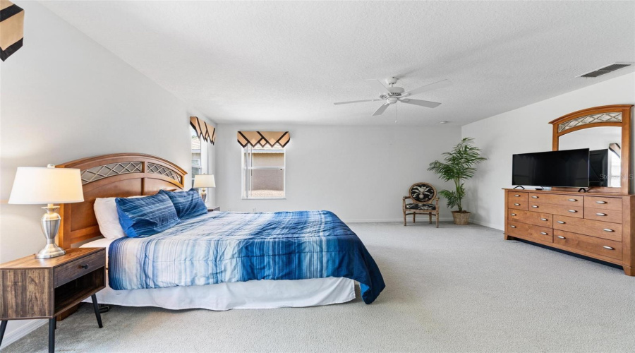 DAVENPORT, Florida 33897, 4 Bedrooms Bedrooms, ,3 BathroomsBathrooms,Residential,For Sale,ALDRIDGE,0,MFRS5126082
