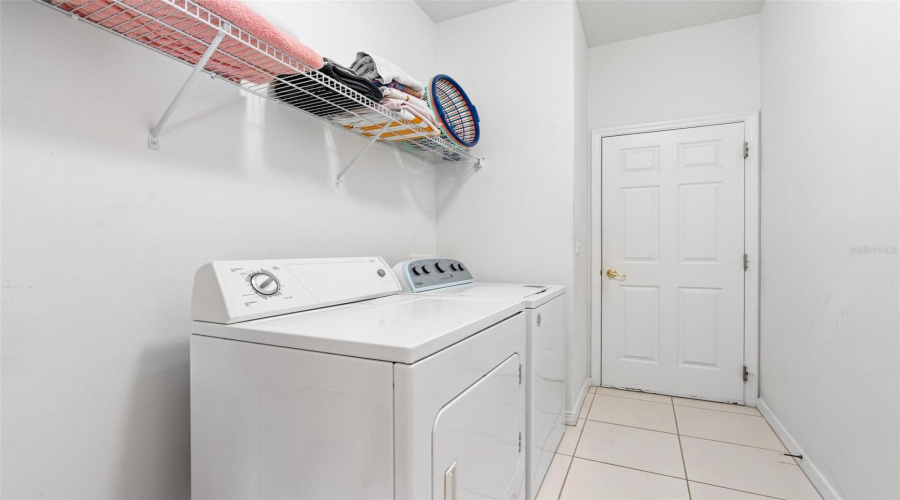 DAVENPORT, Florida 33897, 4 Bedrooms Bedrooms, ,3 BathroomsBathrooms,Residential,For Sale,ALDRIDGE,0,MFRS5126082