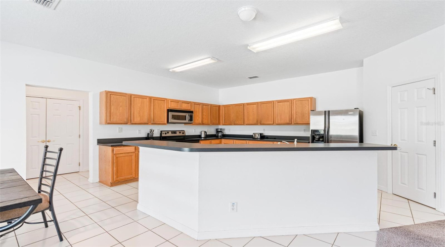 DAVENPORT, Florida 33897, 4 Bedrooms Bedrooms, ,3 BathroomsBathrooms,Residential,For Sale,ALDRIDGE,0,MFRS5126082