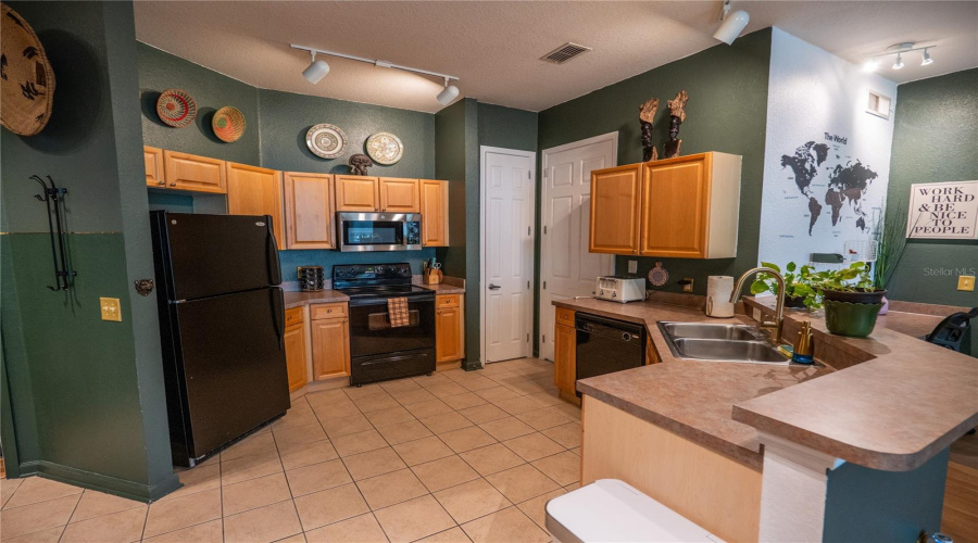 Davenport, Florida 33896, 2 Bedrooms Bedrooms, ,2 Bathroomsbathrooms,Residential,For Sale,Terrace Ridge,Mfro6305288