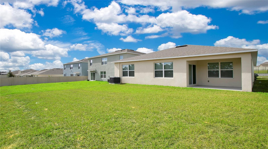 Davenport, Florida 33837, 3 Bedrooms Bedrooms, ,2 Bathroomsbathrooms,Residential,For Sale,Sugarwood,Mfro6305588