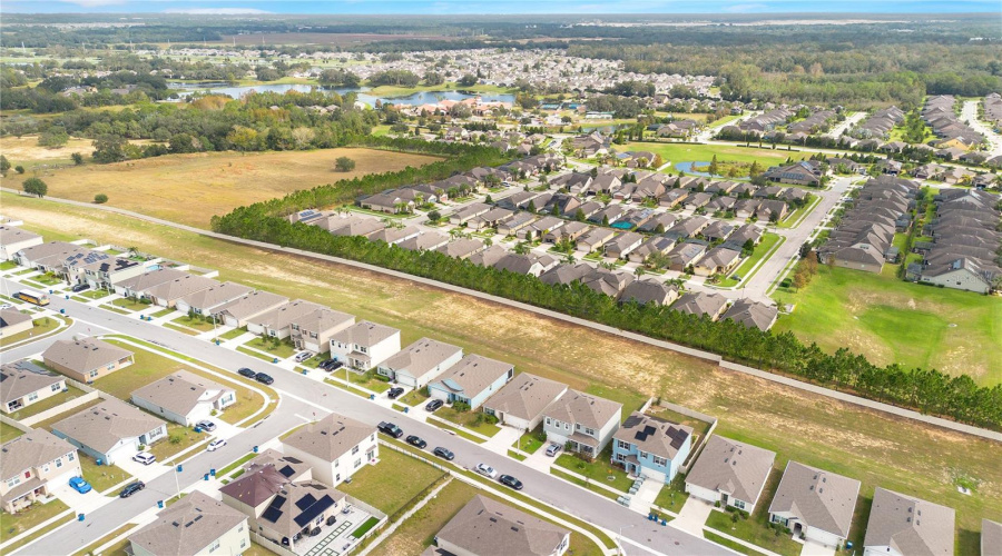Davenport, Florida 33837, 3 Bedrooms Bedrooms, ,2 Bathroomsbathrooms,Residential,For Sale,Sugarwood,Mfro6305588