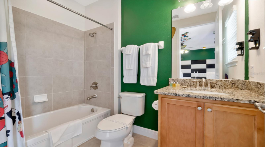 Kissimmee, Florida 34747, 5 Bedrooms Bedrooms, ,4 Bathroomsbathrooms,Residential,For Sale,Marker,Mfro6305490