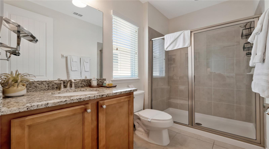Kissimmee, Florida 34747, 5 Bedrooms Bedrooms, ,4 Bathroomsbathrooms,Residential,For Sale,Marker,Mfro6305490