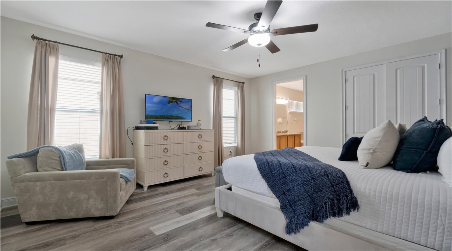 Kissimmee, Florida 34747, 5 Bedrooms Bedrooms, ,4 Bathroomsbathrooms,Residential,For Sale,Marker,Mfro6305490