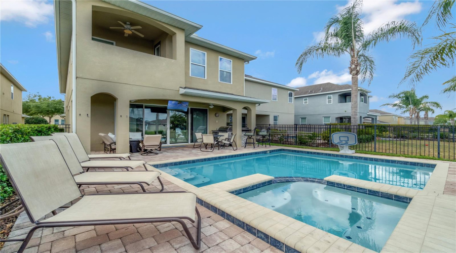 Kissimmee, Florida 34747, 5 Bedrooms Bedrooms, ,4 Bathroomsbathrooms,Residential,For Sale,Marker,Mfro6305490