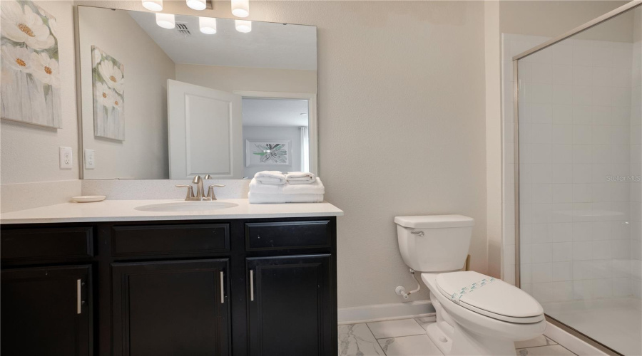 Davenport, Florida 33896, 6 Bedrooms Bedrooms, ,6 Bathroomsbathrooms,Residential,For Sale,Stinger,Mfro6305572