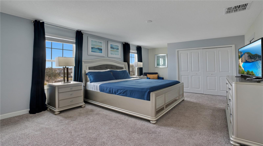 Davenport, Florida 33896, 6 Bedrooms Bedrooms, ,6 Bathroomsbathrooms,Residential,For Sale,Stinger,Mfro6305572