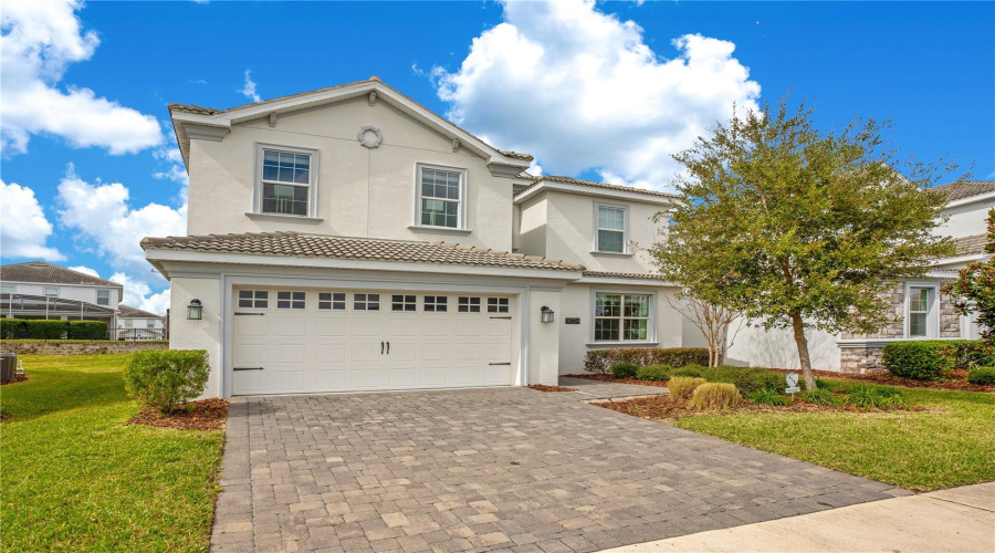 Davenport, Florida 33896, 6 Bedrooms Bedrooms, ,6 Bathroomsbathrooms,Residential,For Sale,Stinger,Mfro6305572