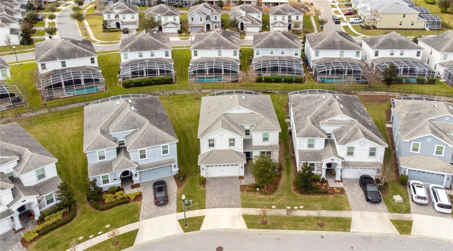 Davenport, Florida 33896, 6 Bedrooms Bedrooms, ,6 Bathroomsbathrooms,Residential,For Sale,Stinger,Mfro6305572