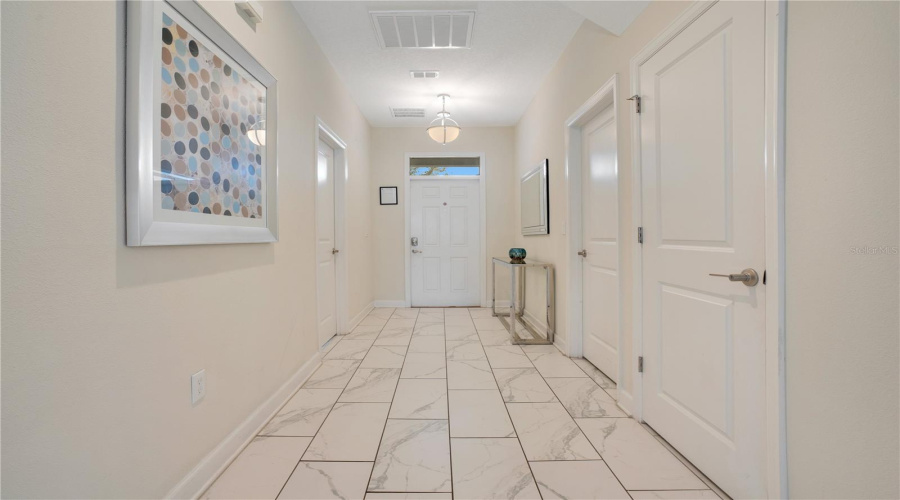 Davenport, Florida 33896, 6 Bedrooms Bedrooms, ,6 Bathroomsbathrooms,Residential,For Sale,Stinger,Mfro6305572