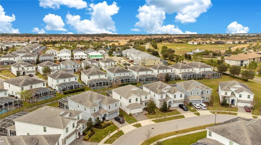 Davenport, Florida 33896, 6 Bedrooms Bedrooms, ,6 Bathroomsbathrooms,Residential,For Sale,Stinger,Mfro6305572