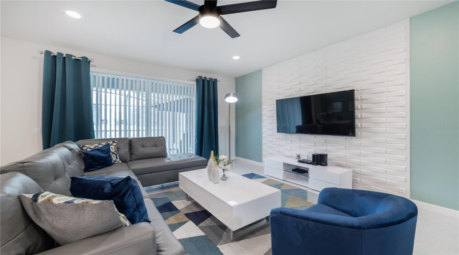 Davenport, Florida 33897, 5 Bedrooms Bedrooms, ,4 Bathroomsbathrooms,Residential,For Sale,Summer,Mfro6305541
