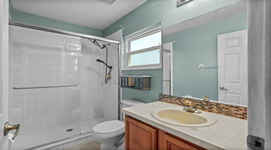Kissimmee, Florida 34746, 4 Bedrooms Bedrooms, ,3 Bathroomsbathrooms,Residential,For Sale,Pitch,Mfrs5125512