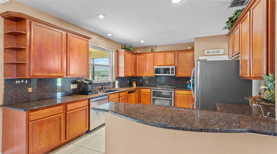 Kissimmee, Florida 34746, 4 Bedrooms Bedrooms, ,3 Bathroomsbathrooms,Residential,For Sale,Pitch,Mfrs5125512